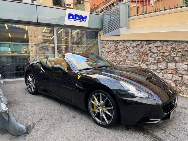 Cliquer pour voir la photo suivante Ferrari California Noir Métallisé de