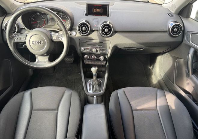 Audi A1 Sportback 1.4 tfsi 120ch ambiente s-tron Blanc de 2012