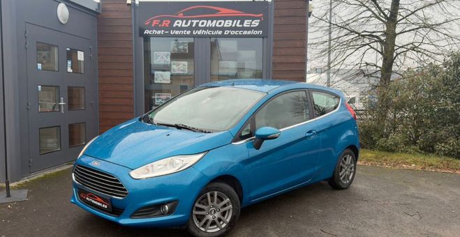 Ford Fiesta 1.0 Essence 80 ch titanium Bleu de 2014