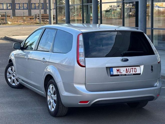 Ford Focus 1.6 TDCi 2010 145Km Gps Airco Petit Prix Gris M�tallis� de 