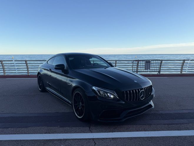 Cliquer pour voir la photo suivante Mercedes Classe C C63 AMG NOIR de 2016