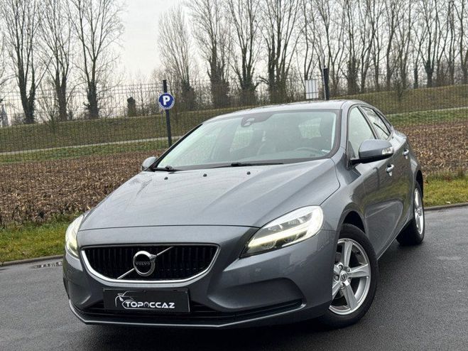 Cliquer pour voir la photo suivante Volvo V40 D2 ECO 120CH MOMENTUM * 100.000KM * 10/2 GRIS de 2017
