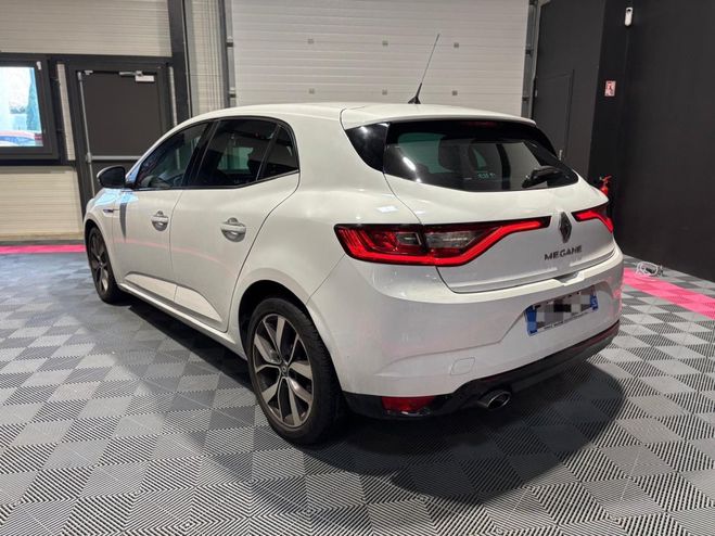 Renault Megane IV BERLINE TCe 130 Energy EDC Intens Blanc de 2017