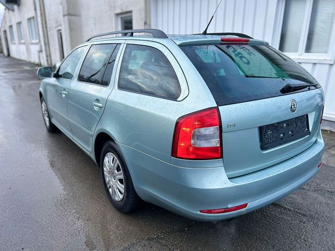 Skoda Octavia Ambiente DSG Bleu de 2009