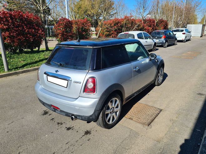 Mini Mini COOPER   120 CV INTER CUIR Gris clair de 2007