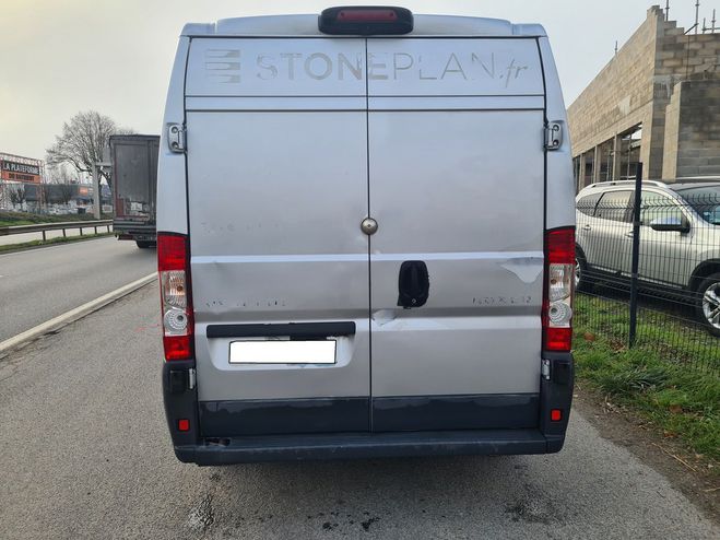 Peugeot Boxer 3.0 hdi 160 chevaux L2 H2 Gris clair de 2011