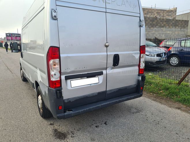 Peugeot Boxer 3.0 hdi 160 chevaux L2 H2 Gris clair de 2011