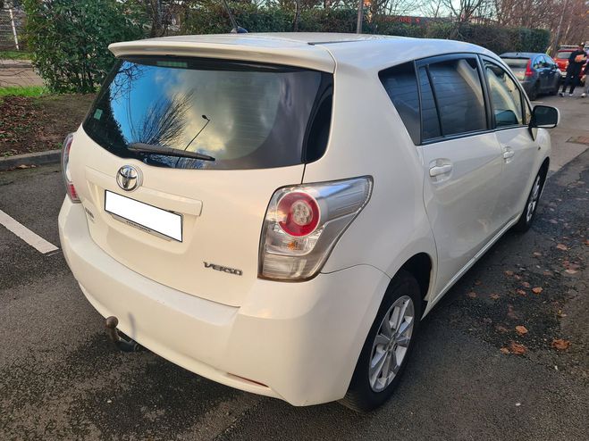 Toyota Verso 2.0 d4d 7 PLACES CAMERA DE RECUL MOTEUR  Blanc de 2012