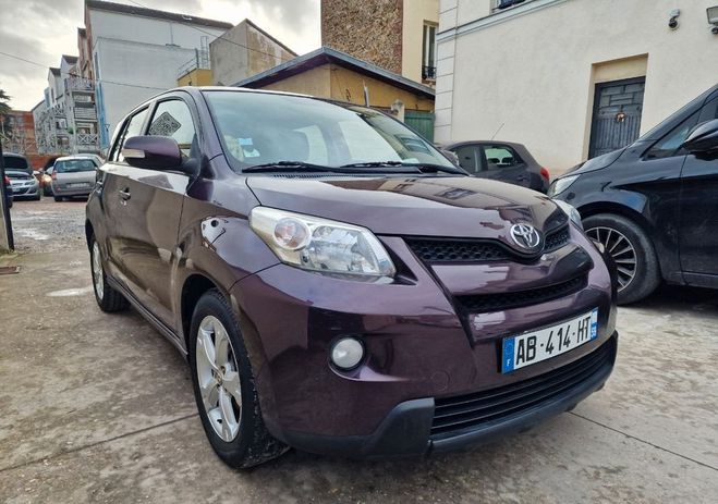 Toyota Urban Cruiser d4d 90ch 2wd life Violet de 2009