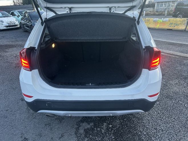 BMW X1 E84 LCI xDrive 18d 143 ch Lounge Blanche de 2013