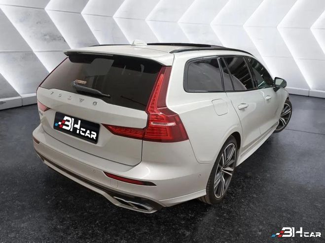 Volvo V60 D3 150 CH R-DESIGN BVA8 TOIT OUVRANT + C Blanc de 2020