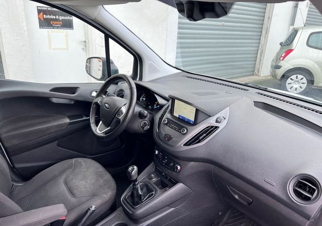 Ford Transit Courier ( 10 825 ht ) fourgon 1.5l 100ch Blanc de 2021