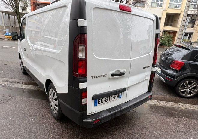 Renault Trafic 1.6 Dci 120 confort Blanc de 2016