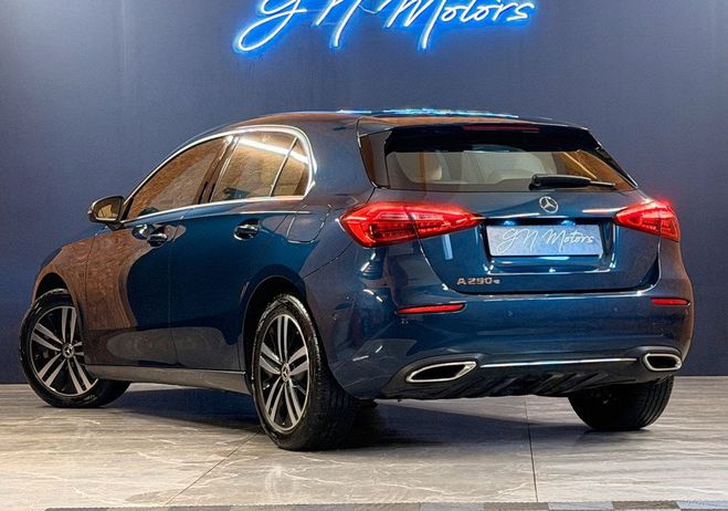 Mercedes Classe A iv 250 e 8cv business line 8g-dct garant Bleu de 2021