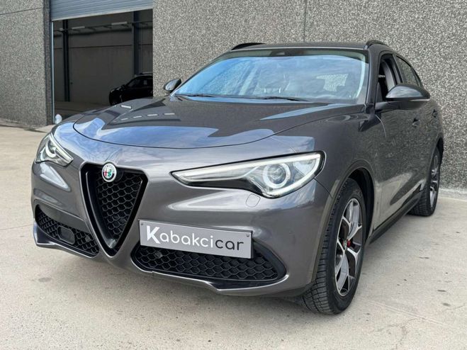 Alfa romeo Stelvio 2.2 JTD B-Tech--CARPLAY--GPS-GARANTIE 12 Gris M�tallis� de 
