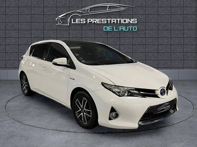 Toyota Auris II HSD 136h Dynamic BLANC de 2015