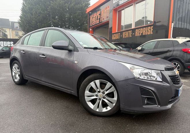 Chevrolet Cruze 1.7 VCDI 131CH LTZ S&S 5P Gris de 2014