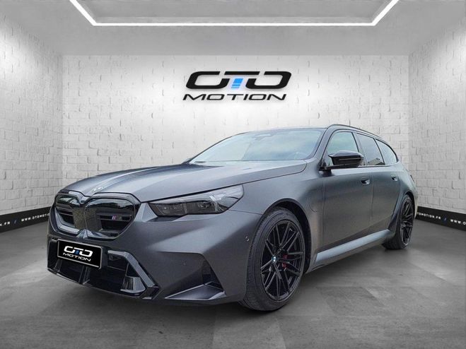 BMW M5 TOURING PHEV 727 ch BVA8 G99 Gris Frozen de 2024