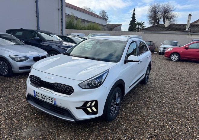 Kia Niro 1.6 GDi 105ch ISG   �lectrique 43.5ch Ac Blanc de 2022