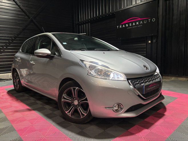 Peugeot 208 1.4 HDI 68 F�line Gris de 2012