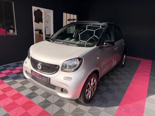Smart Forfour 0.9 90 ch SS BA6 Passion / TOIT OUVRANT  Gris de 2016