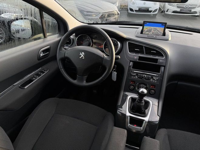 Peugeot 5008 1.6 BlueHDi 120 GPS TEL LED CLIM 7 PLACE GRIS C de 2015