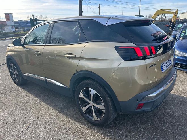 Peugeot 3008 II 1.2 L 130 CROSSWAY GPS BELLE 3 Jaune de 2017