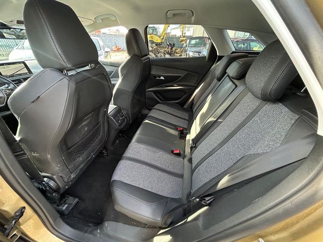 Peugeot 3008 II 1.2 L 130 CROSSWAY GPS BELLE 3 Jaune de 2017