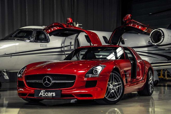 Cliquer pour voir la photo suivante Mercedes SLS AMG Rouge Métallisé de