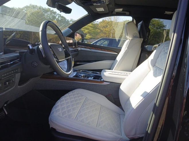 Cadillac Escalade ESV Sport Platinum Onyx package V8 6.2L Noir de 2025