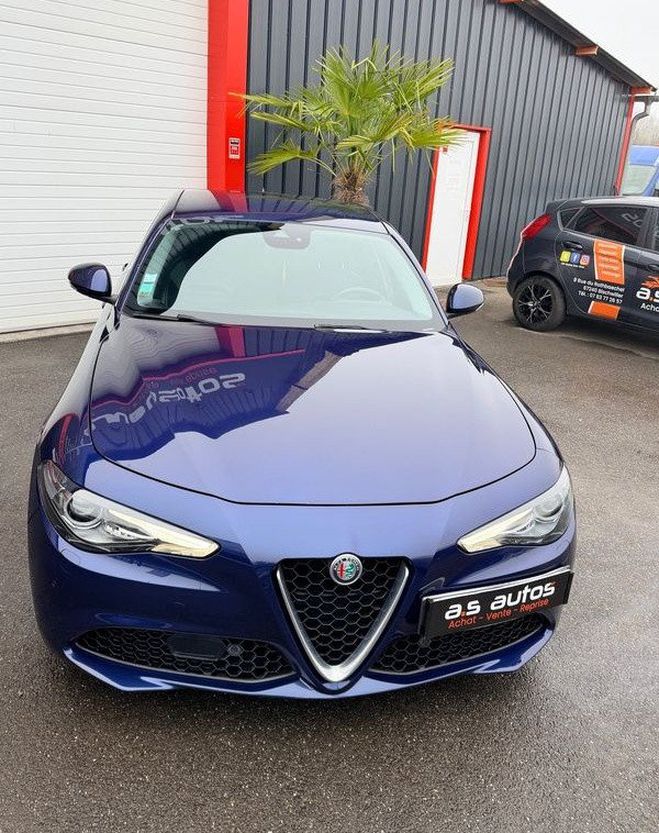 Alfa romeo Giulia 2.2 JTD AT8 180CV LUSSO BOITE AUTO GPS-  Bleu de 2017