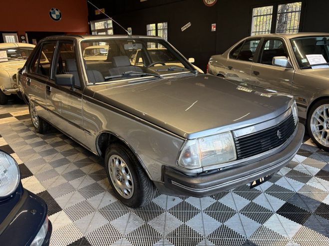 Renault R18 GTL American 2 Gris clair Biton de 1984