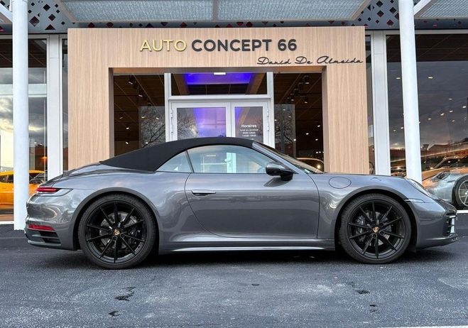 Porsche 911 type 992 carrera cabriolet 3.0 flat 6 38 Gris de 2020