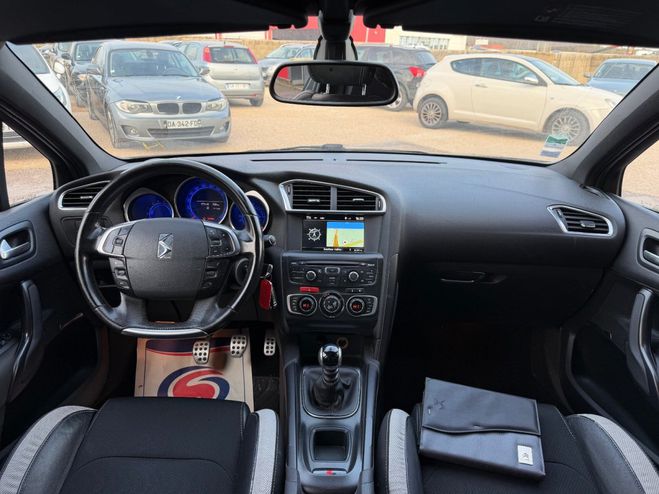 Citroen DS4 e-HDi 110 Airdream So Chic Noir de 2013