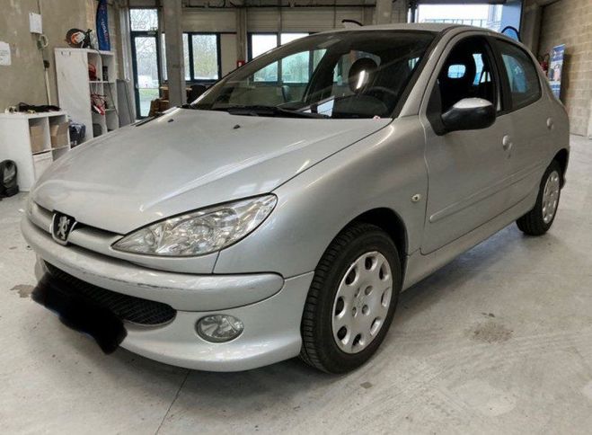 Peugeot 206 1.4 HDI TRENDY 5P Gris C de 2006