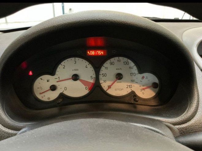 Peugeot 206 1.4 HDI TRENDY 5P Gris C de 2006