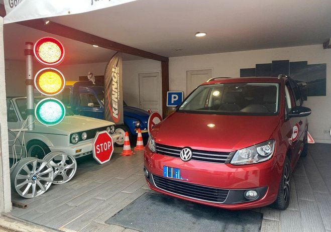 Volkswagen Touran II 2.0 TDI 140 Confortline BVM6 5 Portes Rouge de 2011