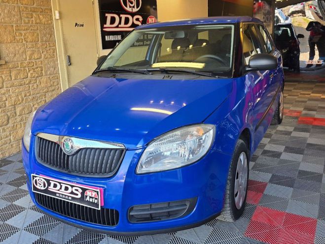 Skoda Fabia II 1.2L CLIM CT OK 4CV Bleu Clair de 2009