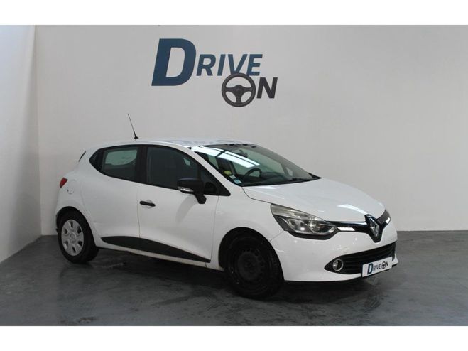 Renault Clio 1.5 dCi - 75 90g IV BERLINE Soci�t� Air  BLANC de 2015