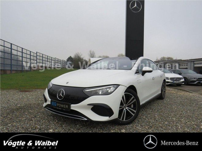 Cliquer pour voir la photo suivante Mercedes Classe E 300 PANO+HEAD-UP+HA-LENKUNG+BEH.FRONTSCH Afficher Plus de