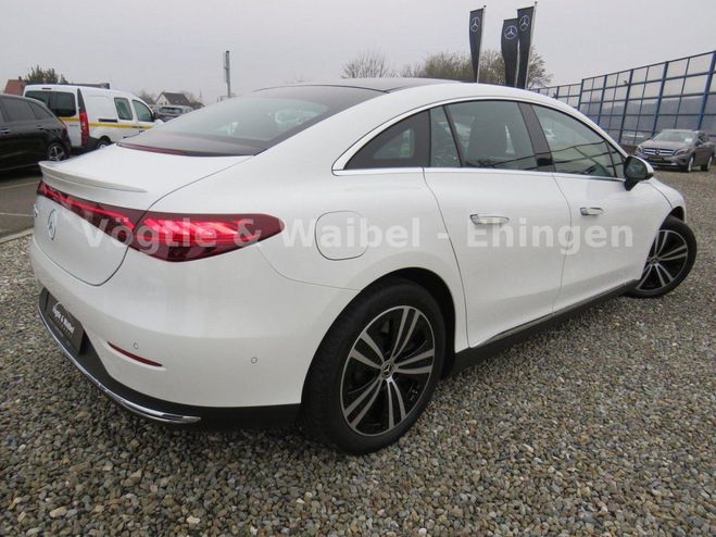 Mercedes Classe E 300 PANO+HEAD-UP+HA-LENKUNG+BEH.FRONTSCH Afficher Plus de 