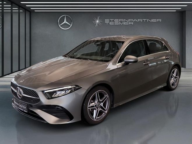 Mercedes Classe A 200 AMG+MBUX+LED+SHZ+PDC+AMBIENTE+KAMERA Gris M�tallique de 