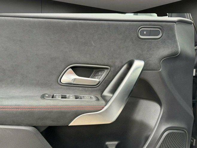 Mercedes Classe A 180 AMG+MBUX+LED+KAMERA+ASSIST+CARPLAY+S Gris M�tallique de 