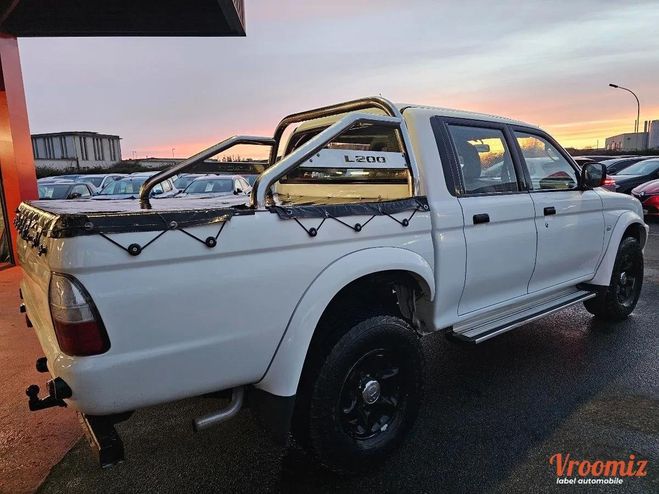 Mitsubishi L 200 DOUBLE CAB 2.5 TD 100 2WD Blanc de 1999