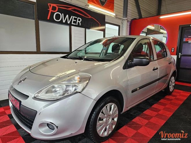 Renault Clio 1.5 DCI 70 EXPRESSION Gris de 2011