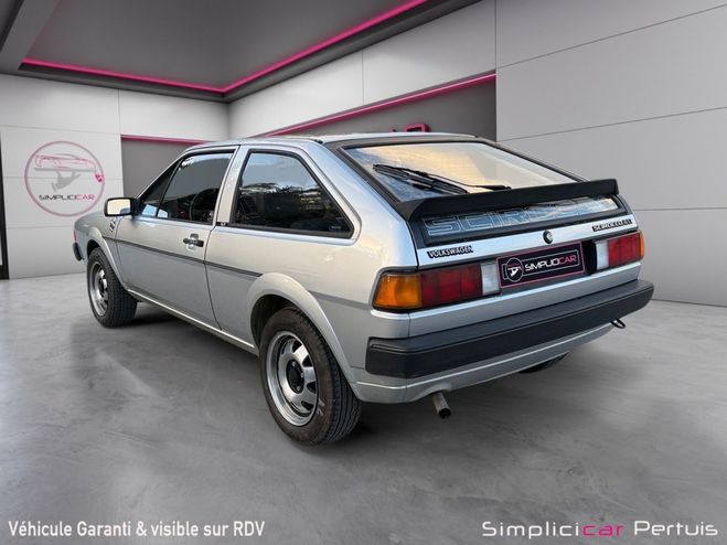 Volkswagen Scirocco 1.6 GTI rare youngtimer en version a voi Gris de 1982