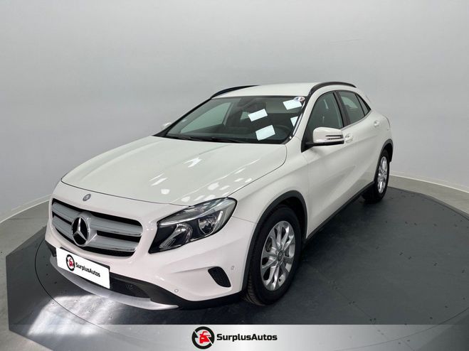Cliquer pour voir la photo suivante Mercedes Classe GLA CLASSE 200 d Sensation Blanc de 2016