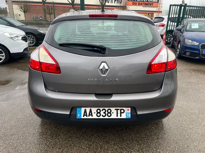 Renault Megane 3 1.6 110 ESSENCE+ETHANOL AUTHENTIQUE Gris fonc� de 2009
