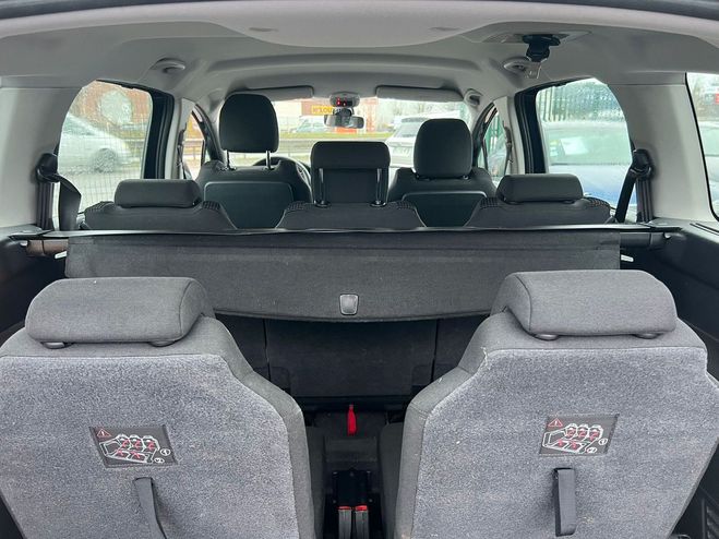 Peugeot 5008 (2) 1.6 HDI 115 STYLE 7PL Gris fonc� de 2013