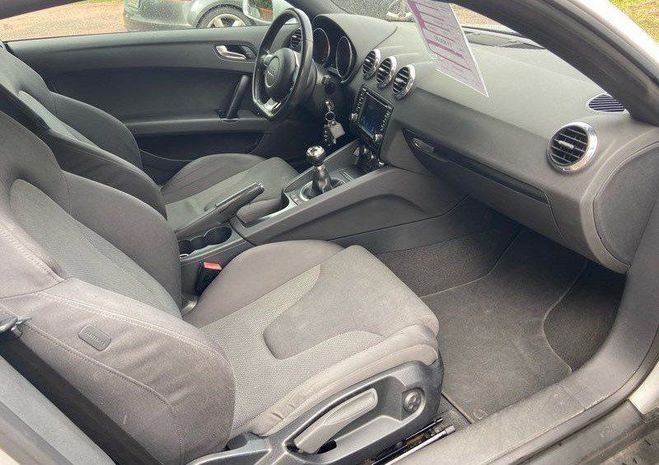 Audi TT 160cv Origine FRANCE- SUIVI Complet Gris de 2010